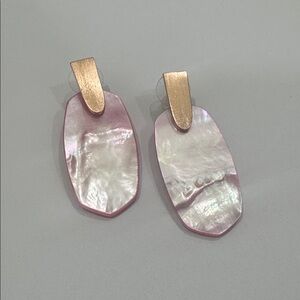 Kendra Scott Aragon Drop Earrings in a pink
